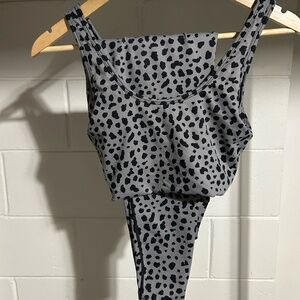 Sports bra and leggings set